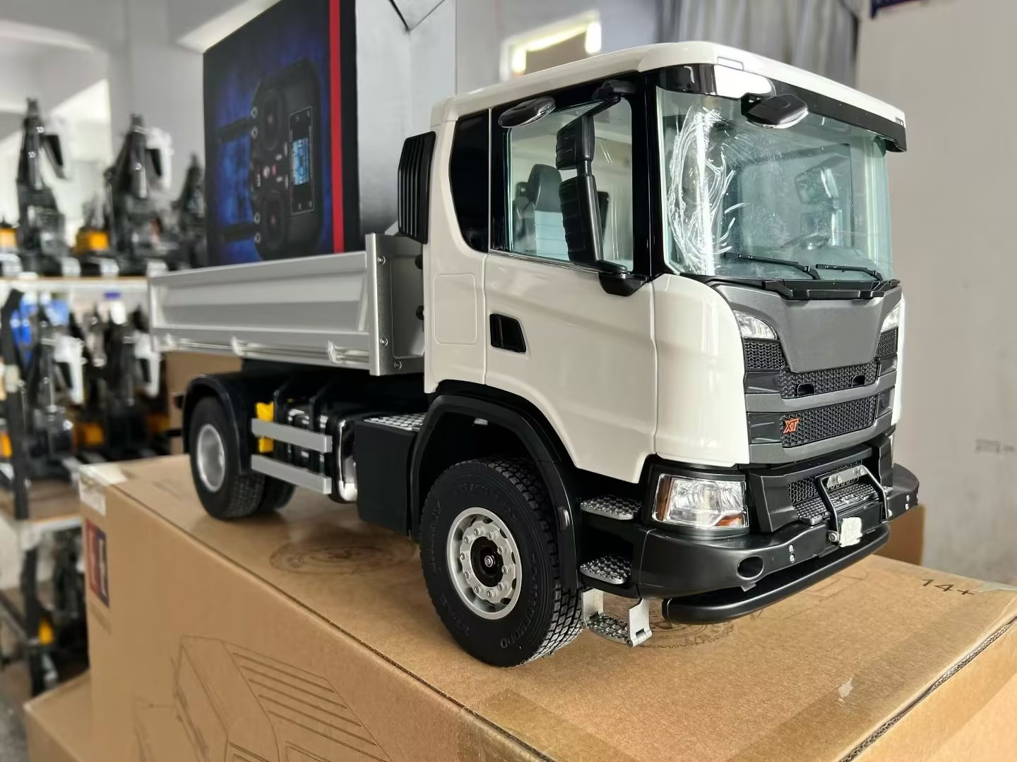 Радиоуправляемый самосвал Doub – обзор и цена Rc Hobby Dump Truck